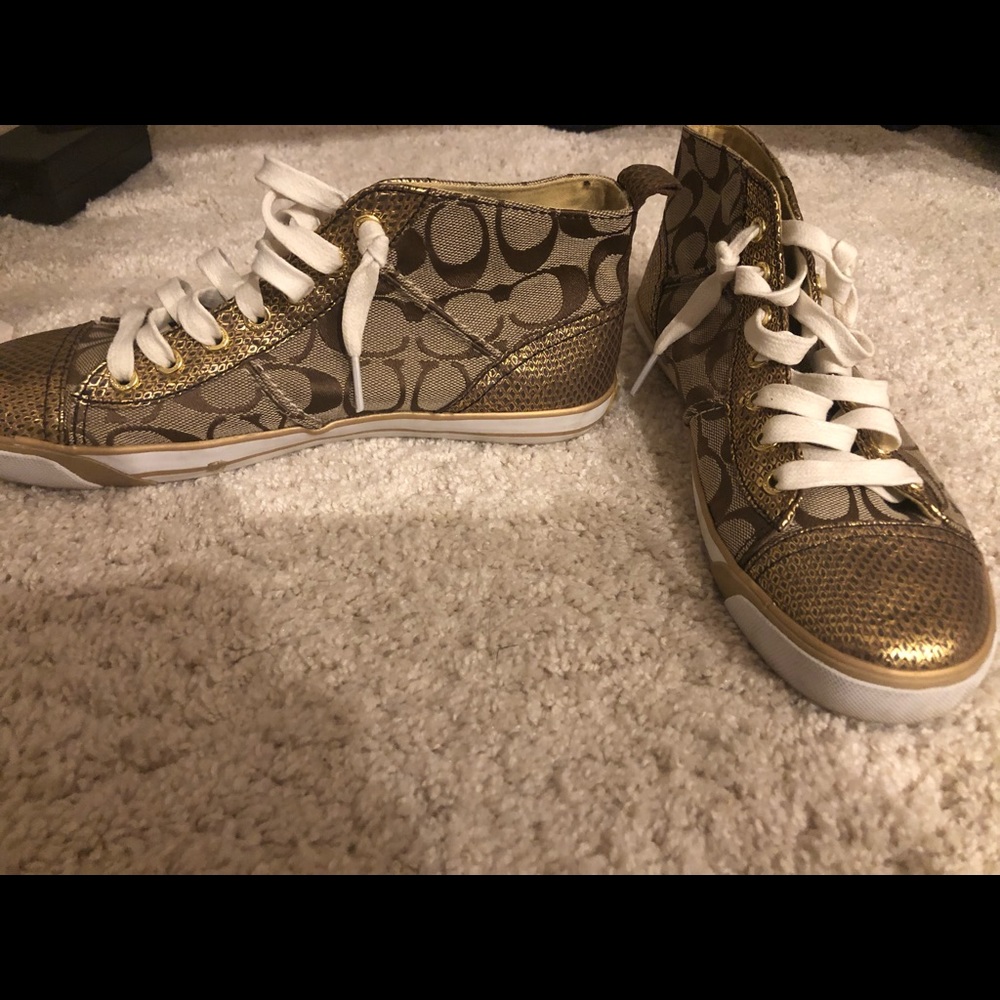 Women’s size 8 coach sneakers